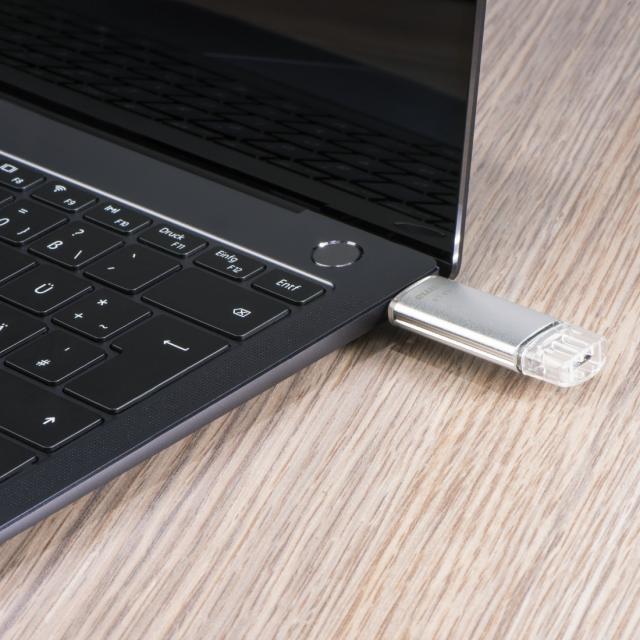 USB памет HAMA Тип USB-C/ USB-A 3.0 Laeta, 16GB, 40Mb/s 