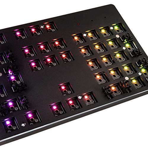 Геймърска механична клавиатура основа Glorious RGB GMMK ISO Layout 