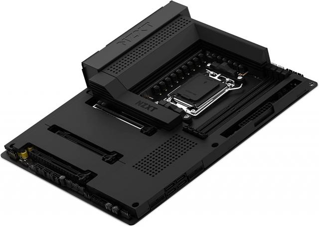 Дънна платка NZXT N7 B650E AM5, DDR5, WiFi 6E, PCIe 5.0 