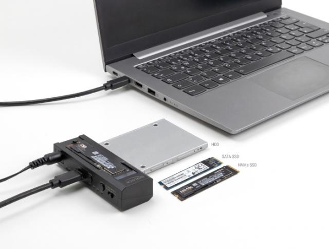 Delock USB Type-C Converter for 1 x M.2 NVMe SSD + 1 x SATA SSD / HDD with Clone Function 