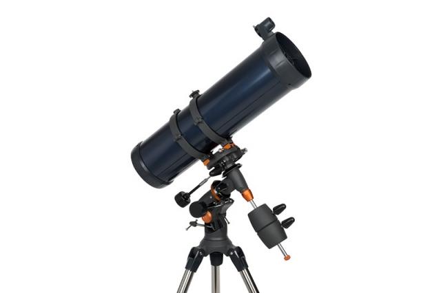 Телескоп Celestron AstroMaster 130EQ, Нютонов рефлектор 
