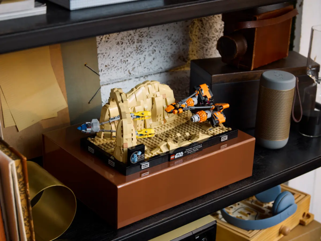 LEGO STAR WARS - Mos Espa Podrace - Diorama, 75380 