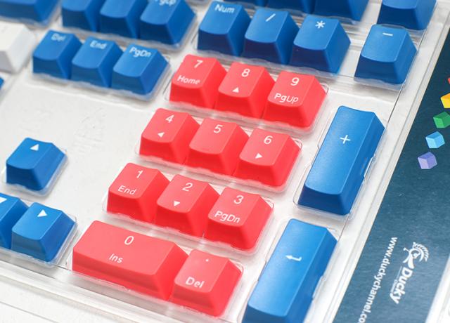 Капачки за механична клавиатура Ducky Bon Voyage 108-Keycap Set PBT Double-Shot US Layout 