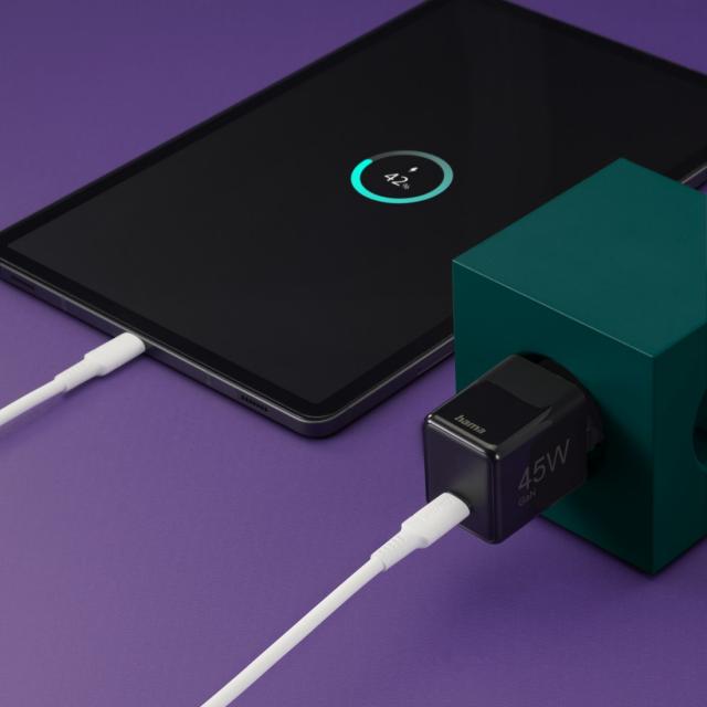 Hama Fast Charger, GaN, USB-C, Super-Mini Charger, PD, 45 W, black 