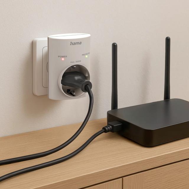 Hama Socket Adapter, Earthed Contact, Overvoltage Protection, Mains Voltage, white 