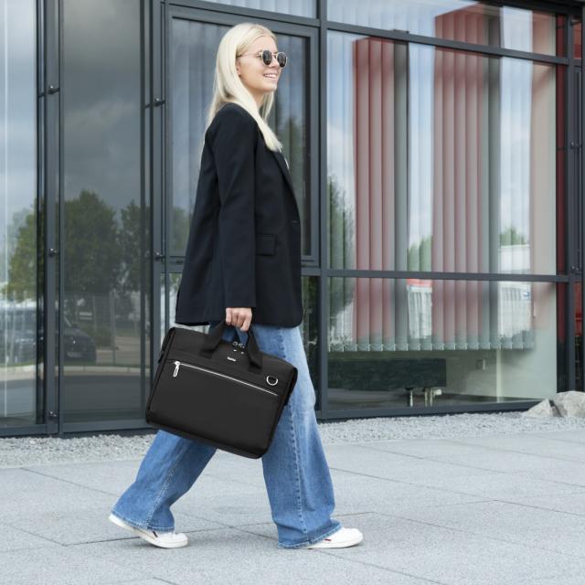 Hama "Ultimate" Laptop Bag, 40 - 41 cm (15.6" - 16.2"), black 