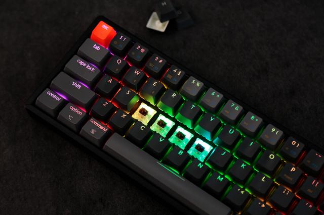 Геймърска Механична клавиатура Keychron K6 Hot-Swappable 65% Gateron Brown Switch RGB LED ABS 