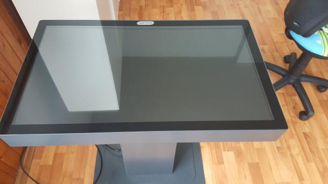 Interactive table base model InfoDart T322 