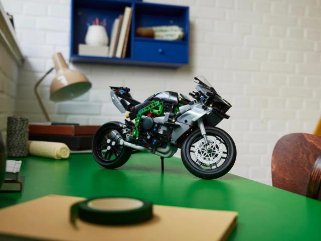 LEGO Technic - Kawasaki Ninja H2R - 42170 