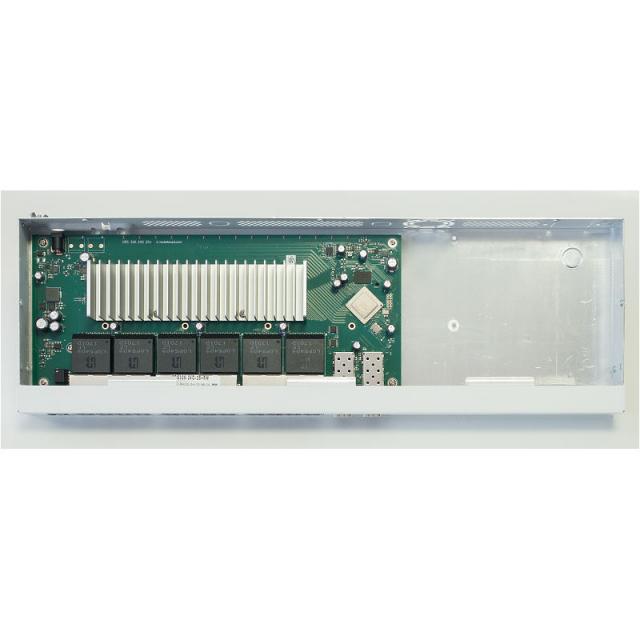 Суич MikroTik CRS326-24S+2Q+RM, 24 x Gigabit Ethernet ports, 2 x SFP 