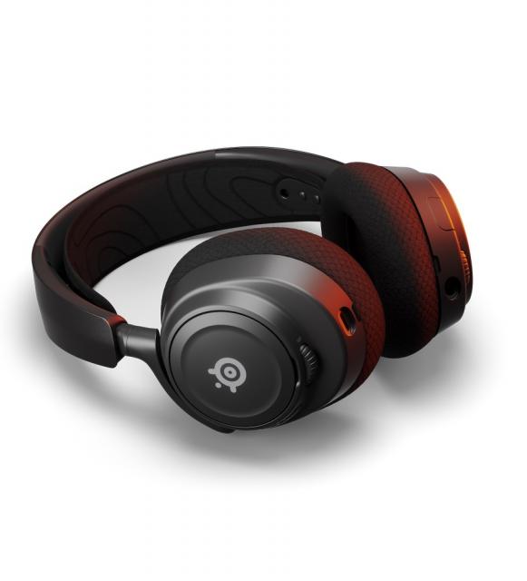 Геймърски слушалки SteelSeries Arctis Nova 7 Черно 