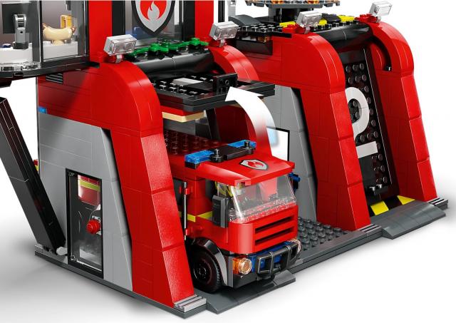 LEGO City - Fire Station with Fire Truck - 60414 