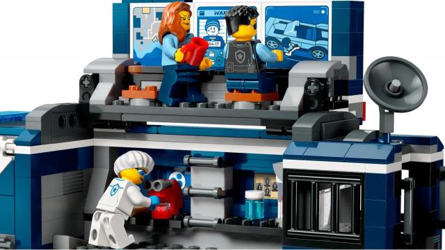 LEGO City - Police Mobile Crime Lab Truck - 60418 