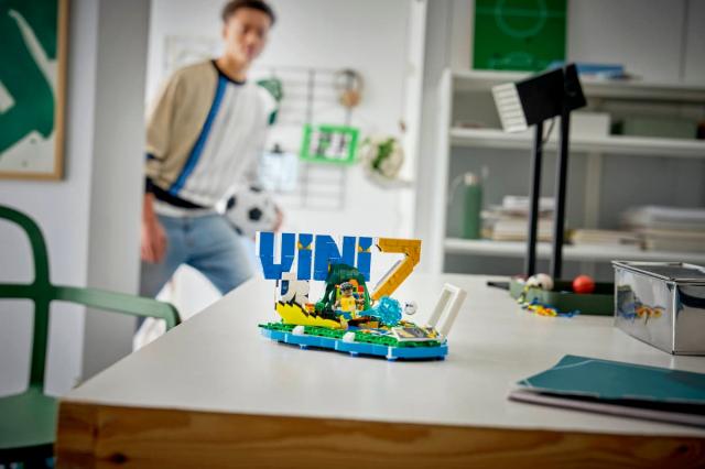 LEGO Editions Football: Vini Jr. – Football Highlights (43027) 