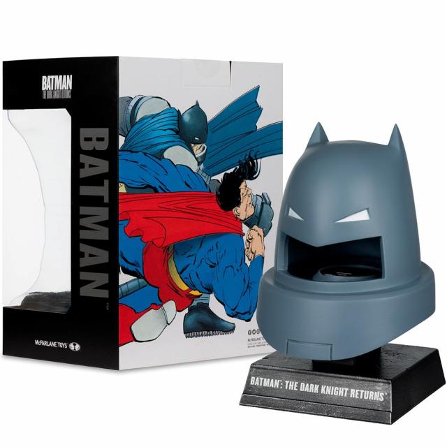 DC Direct Armored Batman (The Dark Knight Returns) Cowl Replica 1:3 Scale McFarlane Figure 