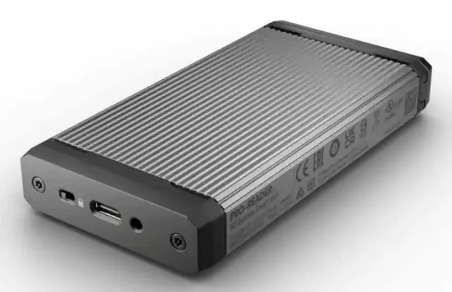 SanDisk SDDR-A451-GNPNN USB Type-C Card Reader 