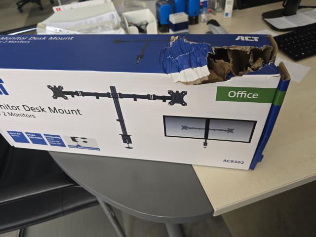 Стойка за 2 мониторa ACT AC8302, за бюро, Регулируема, 32", 2x8 кг, Черна - нарушена опаковка 