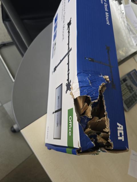 Стойка за 2 мониторa ACT AC8302, за бюро, Регулируема, 32", 2x8 кг, Черна - нарушена опаковка 